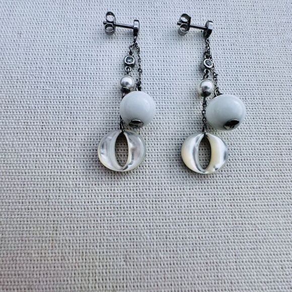 Fossil Dangle Earrings - Picture 3 of 4